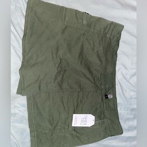 BNWT Time and Tru Skort